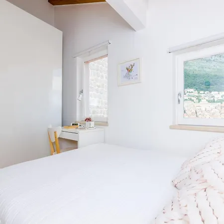Domino 18 - Duplex Two Bedroom With View * דוברובניק